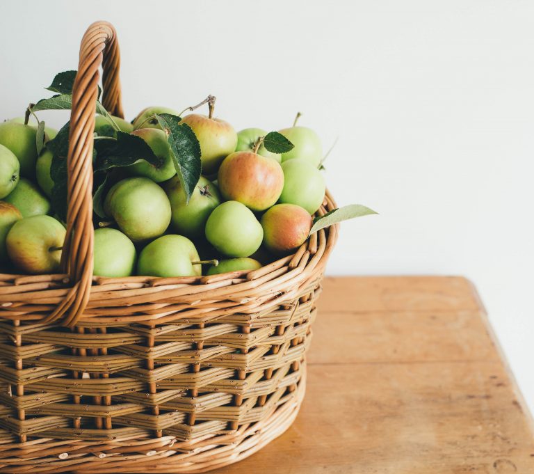 fresh fruits basket